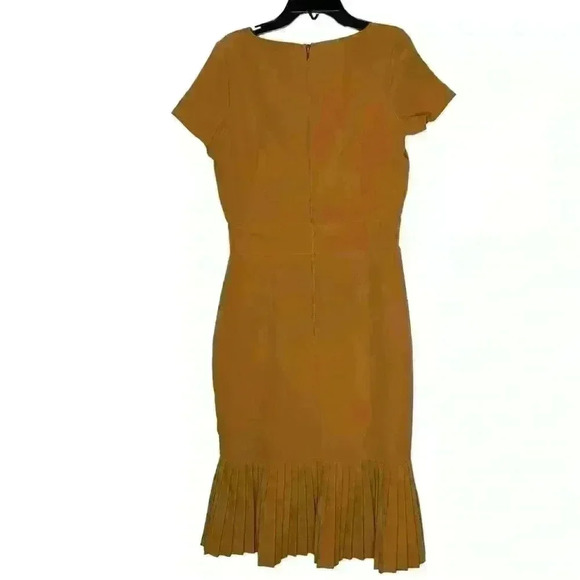 Tall Paper Dolls Gold Dress With Pleated Hem.Size 6 - Picture 2 of 12